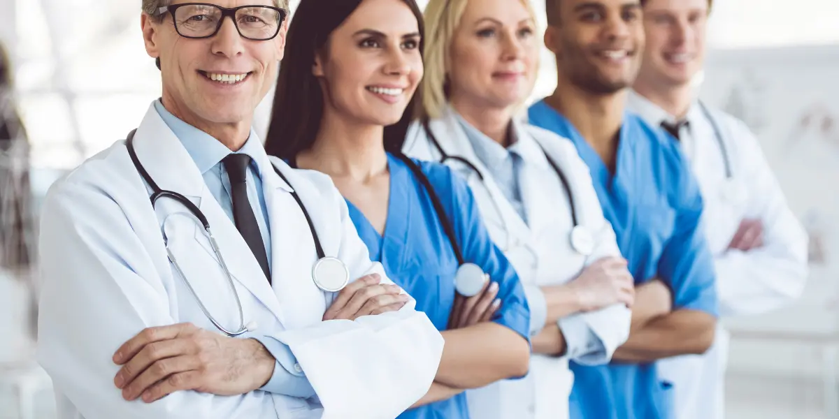 Quem são os médicos que prescrevem canabidiol para tratar doenças crônicas